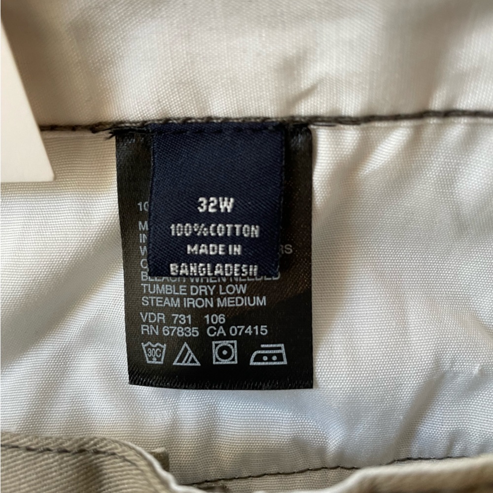 NWT Men’s Nautica Khaki Shorts Size 32 Waist - Picture 2 of 4